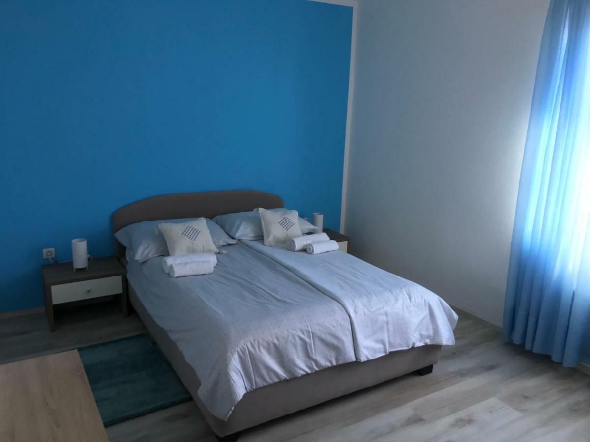 Apartments Lena บัชกา ภายนอก รูปภาพ