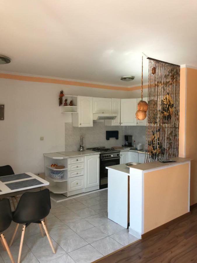 Apartments Lena บัชกา ภายนอก รูปภาพ